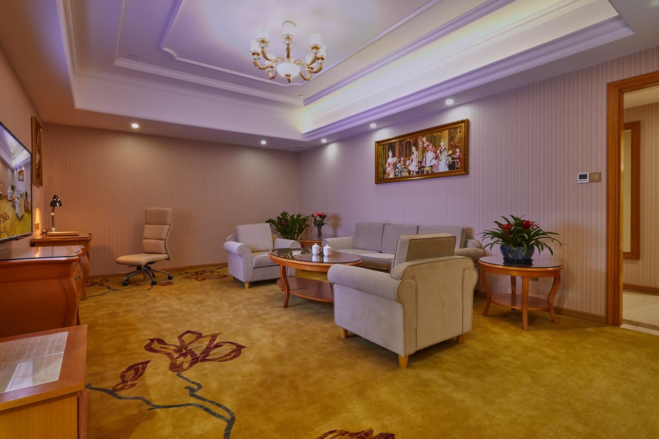 Venus International Hotel Shanghai South Shenjiang Road Extérieur photo